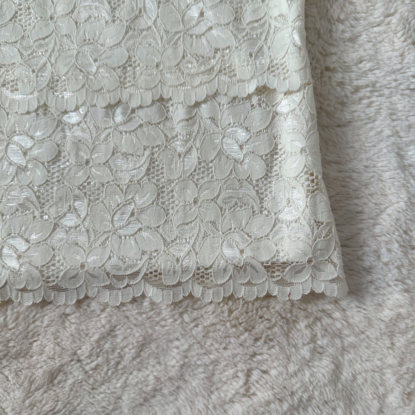 1990's buttercream lace blouse