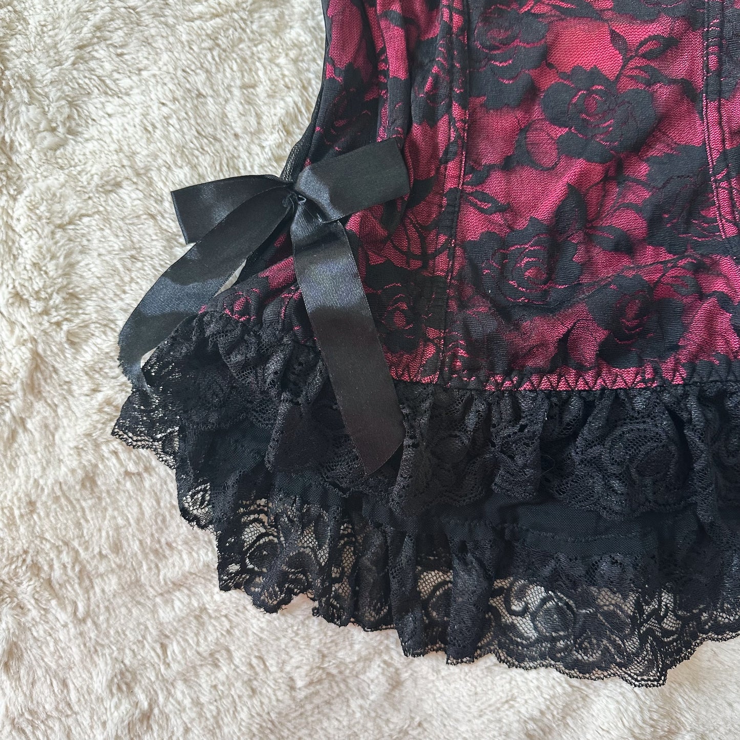 2000's merlot noir bustier