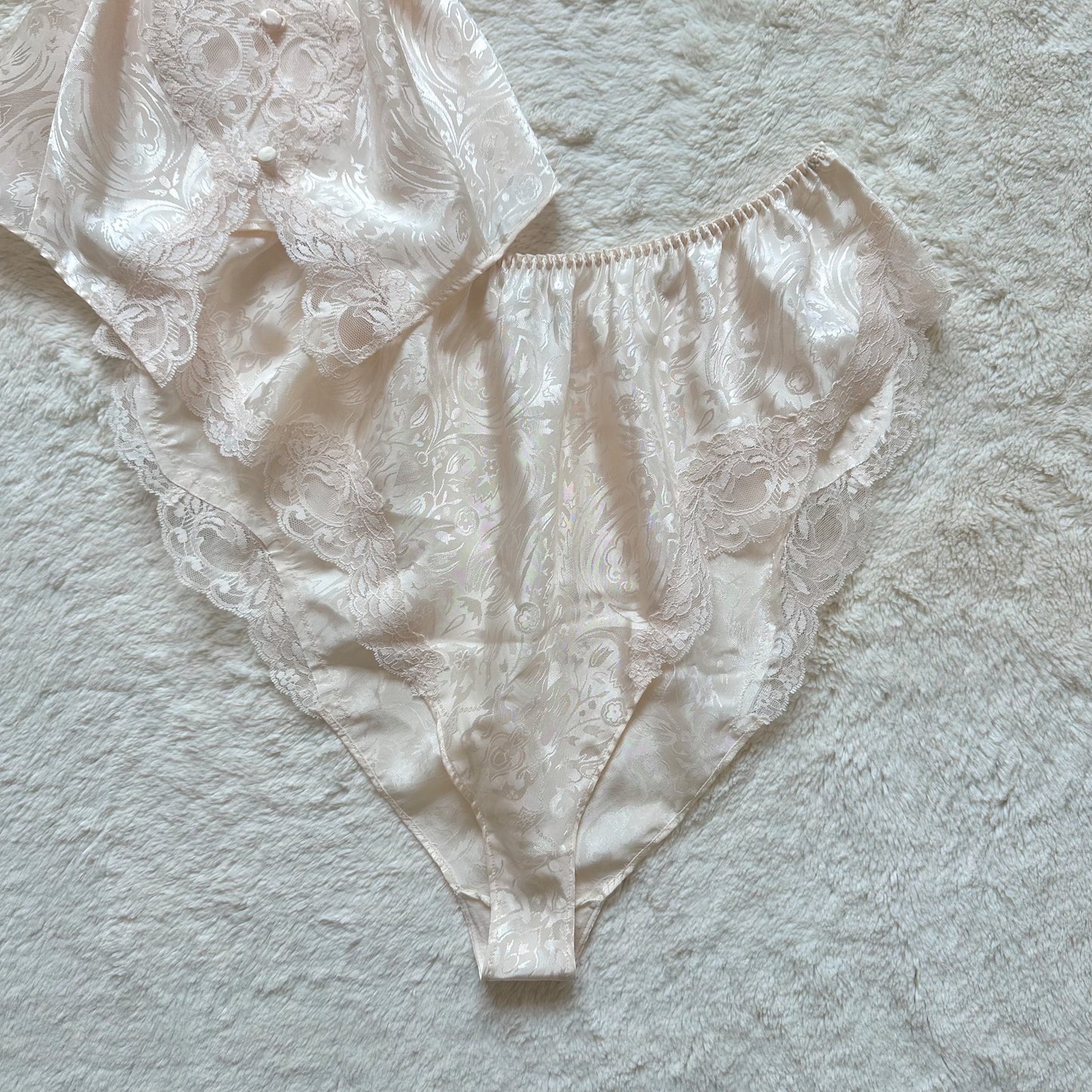 1980's silken sand set