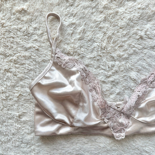 2000's champagne satin princess bra