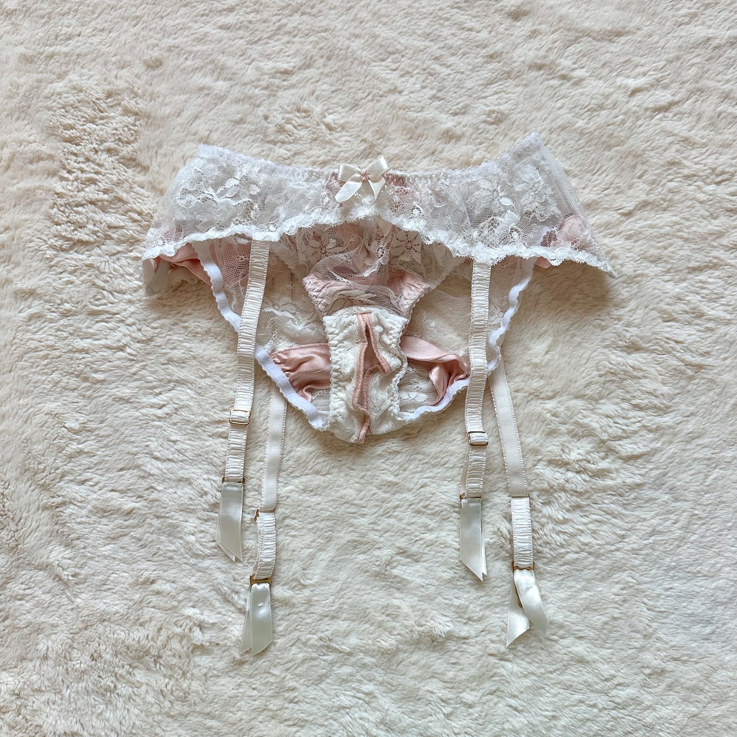 2000's blush veil ouvert panty + garter set