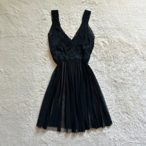 2010's noir waltz dress