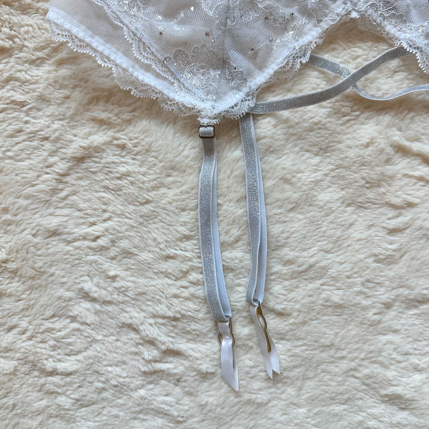 2015 frosted veil garter belt