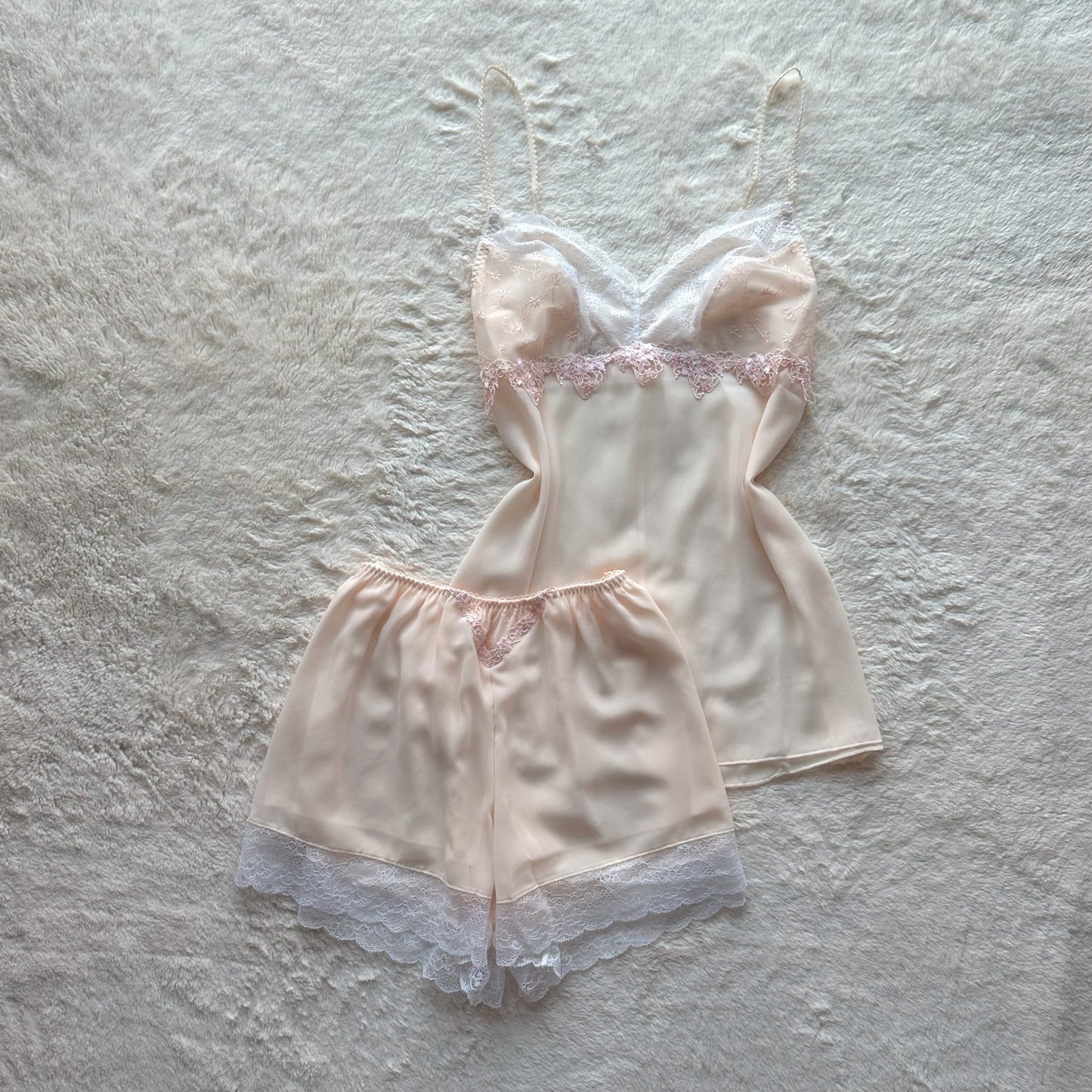 japanese brand peach lounge set