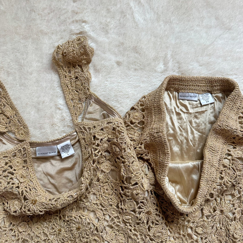 2000's crocheted sands lace set