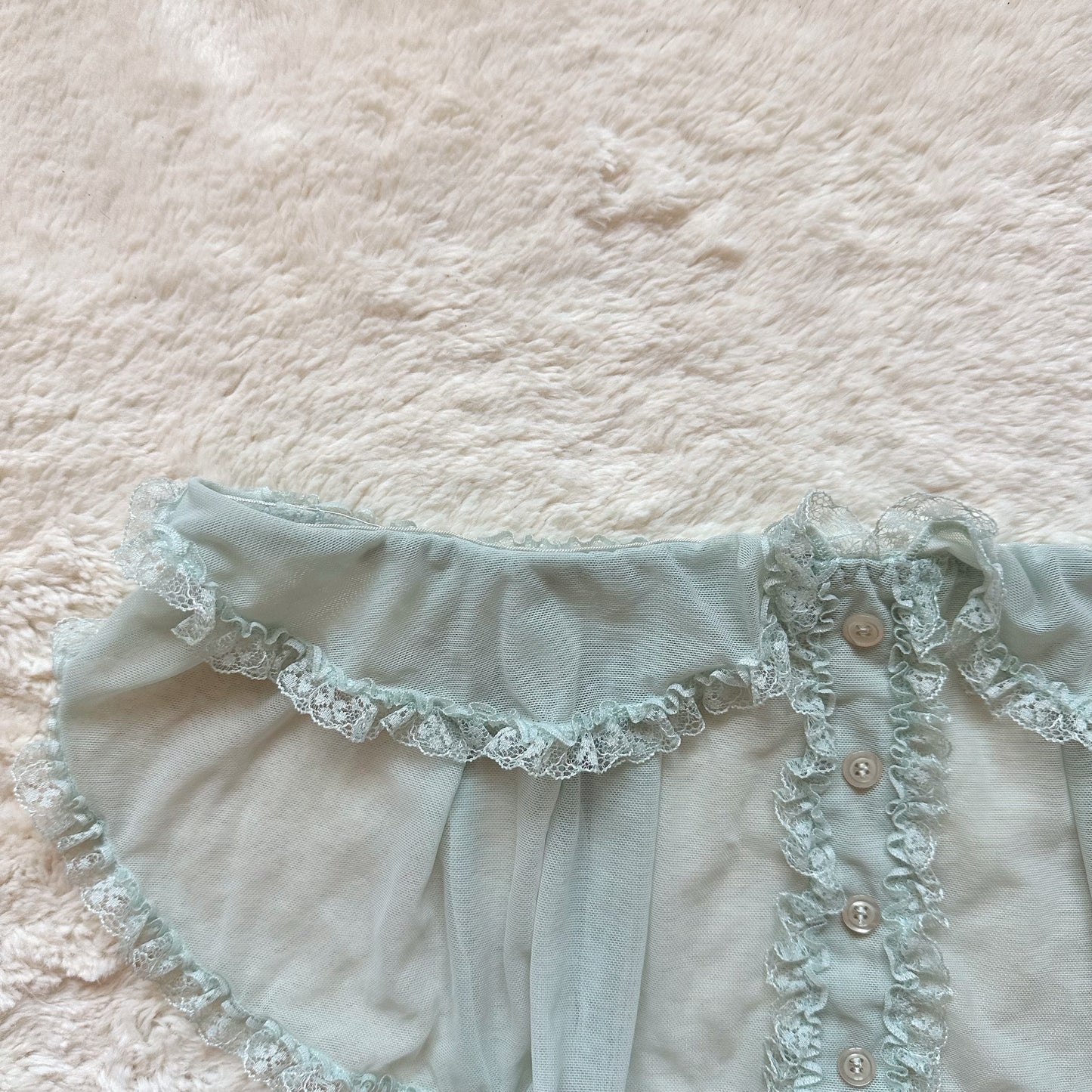 2008 dollhouse mint garter skirt