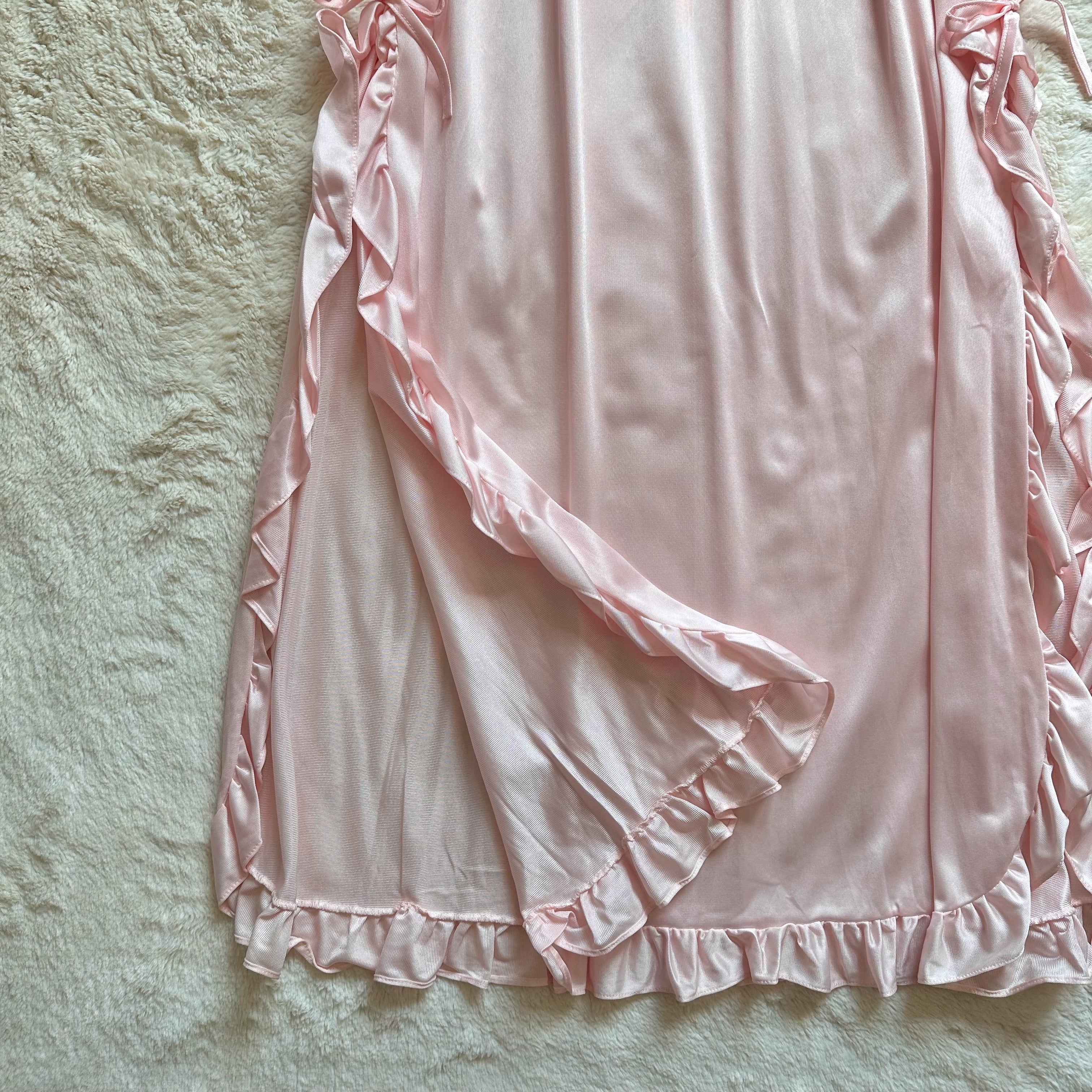 1980's ribbon waltz negligee