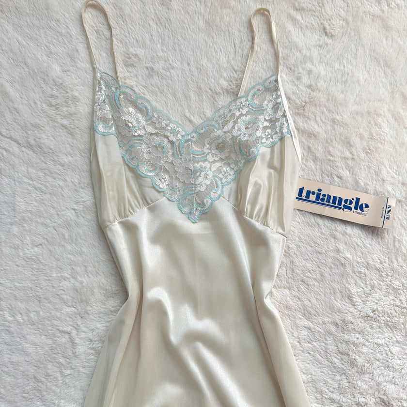 1980's ivory lace heirloom gown