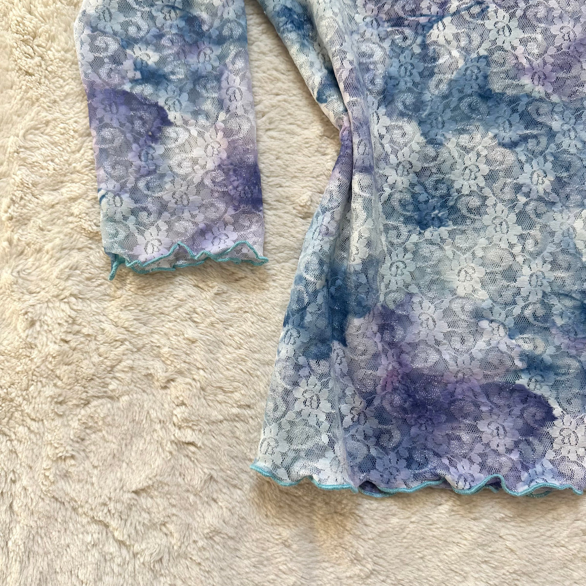 1990's iris bloom top