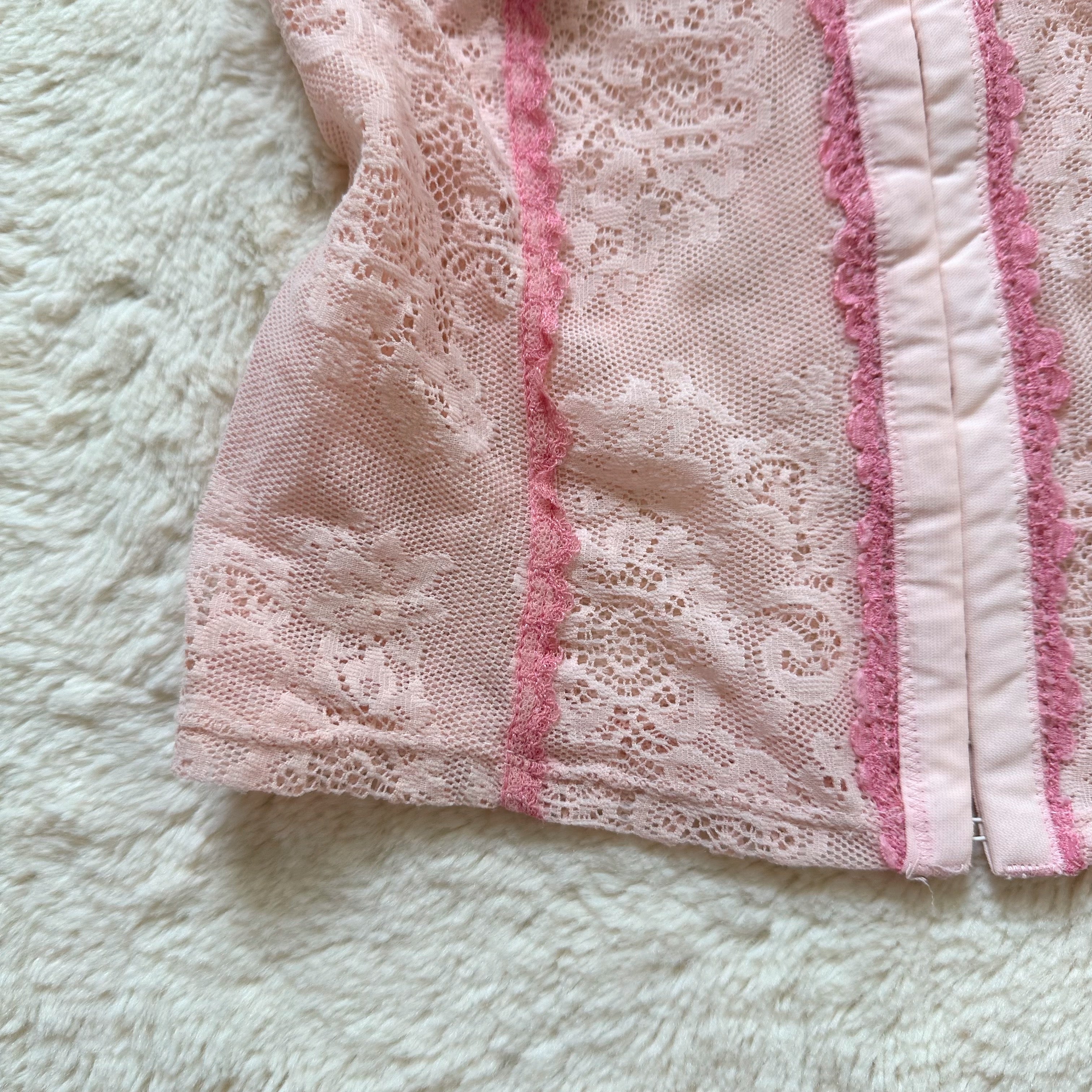 2000's blush seashell corset
