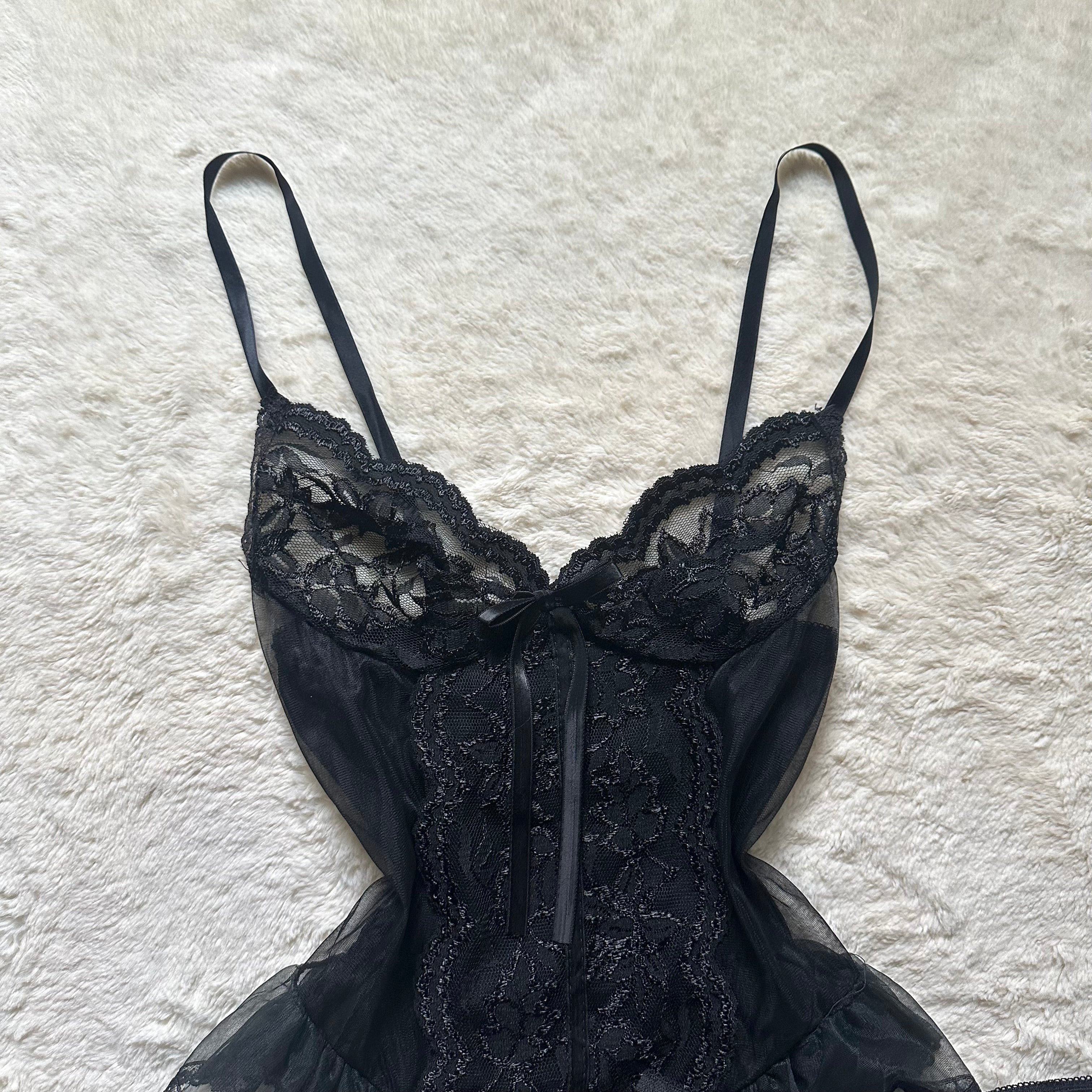 1980's lace noir 3 piece set