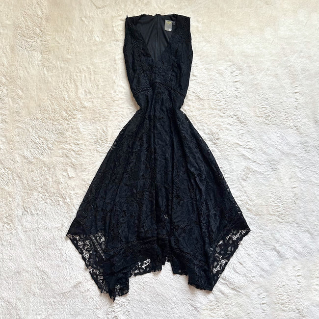 2000's noir lace asymmetrical dress