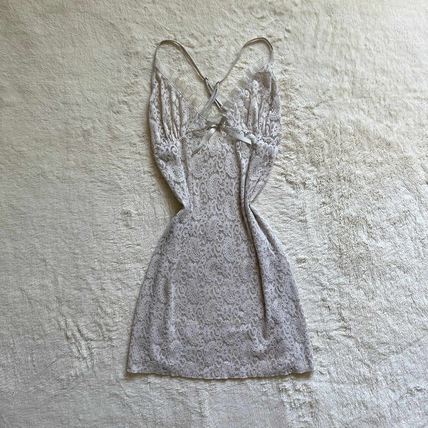 2000's ivory chantilly slip dress