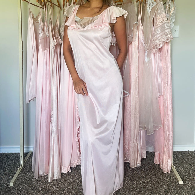 1970's petal halo negligee