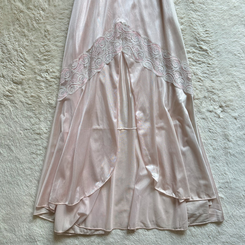 1980's pink chantilly negligee