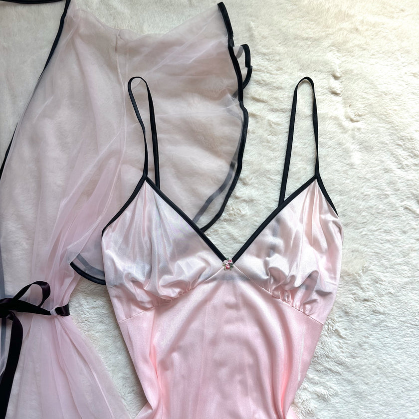 1990's rosette boudoir set