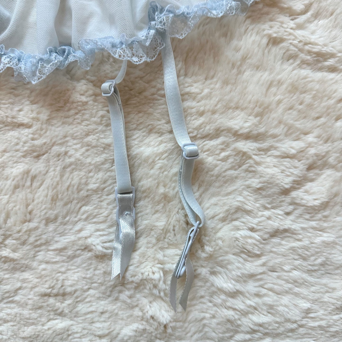 2008 porcelain maid garter skirt