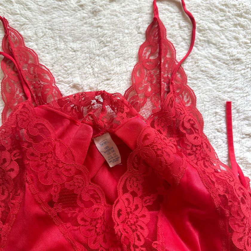 1990's scarlet rendezvous negligee
