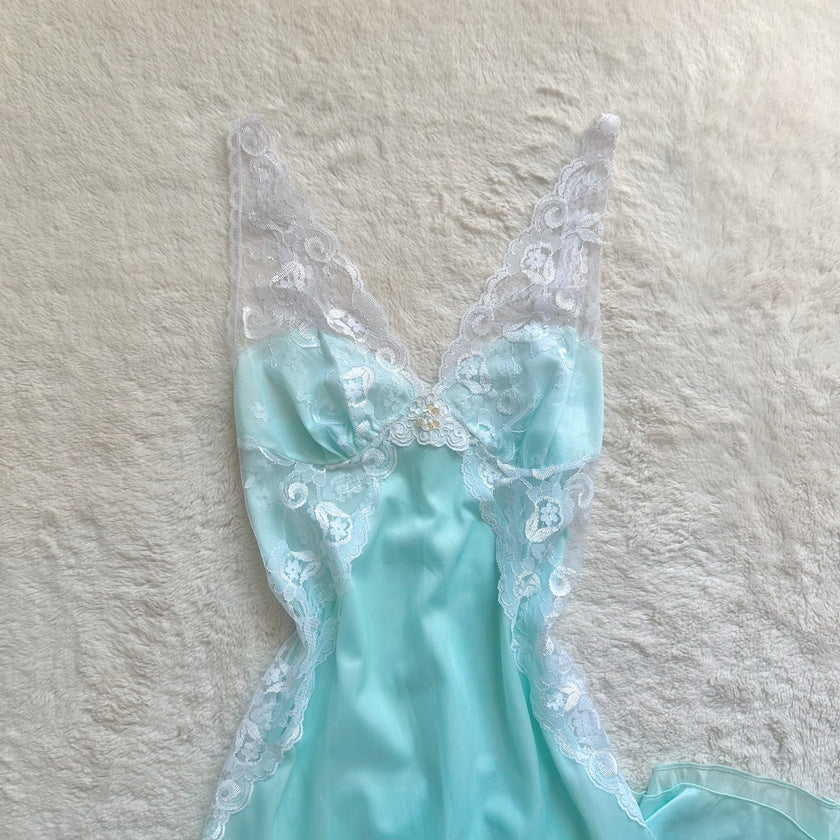 1980's aqua belle negligee