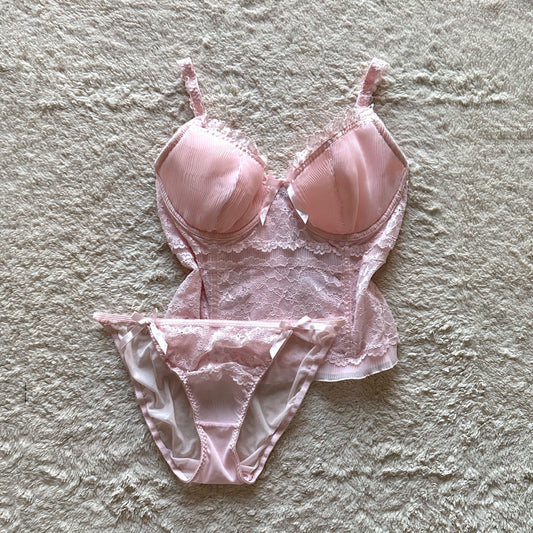 2000's powder pink lace bustier + panty set