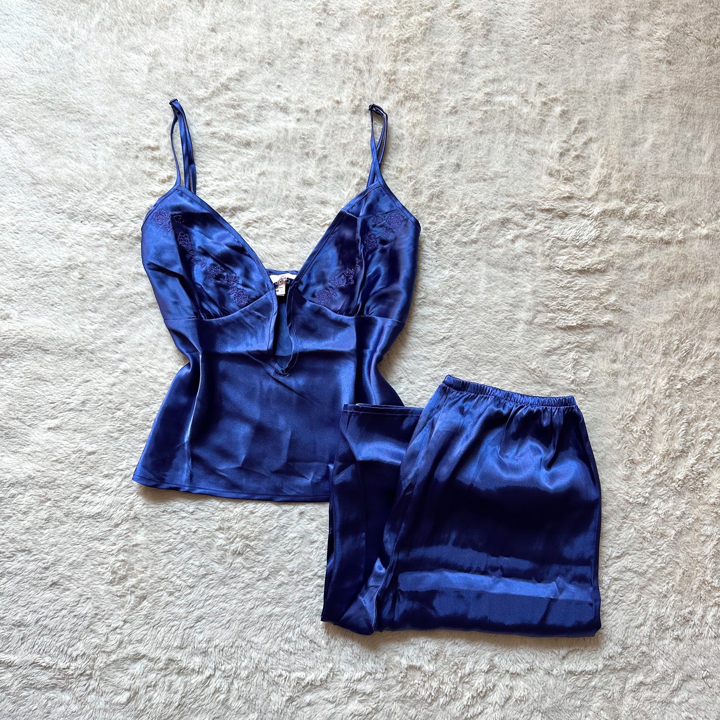 2000's indigo satin sleep set