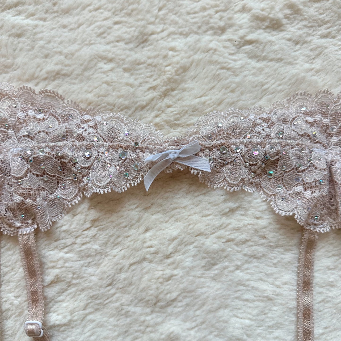 2013 champagne glow garter belt