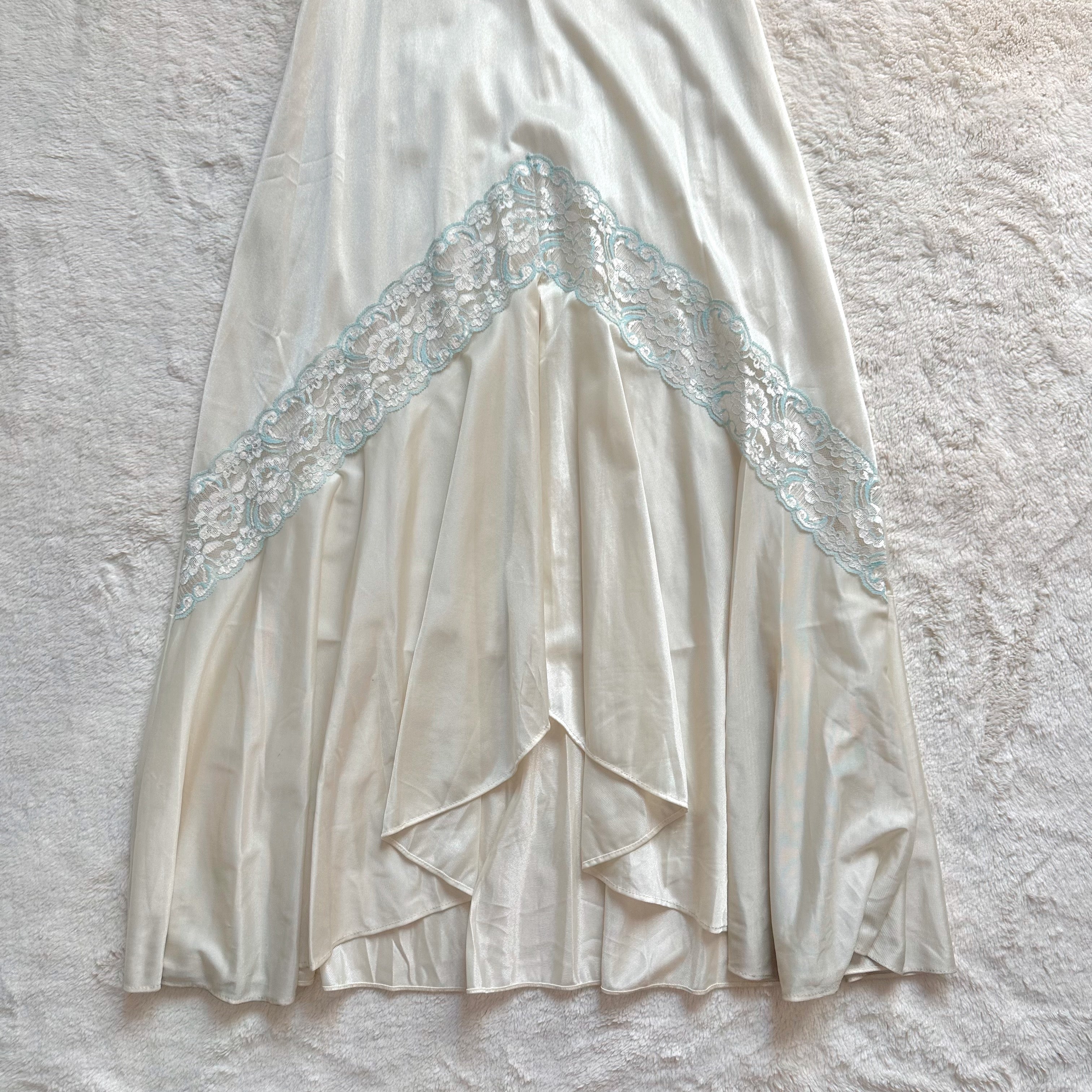 1980's ivory lace heirloom gown