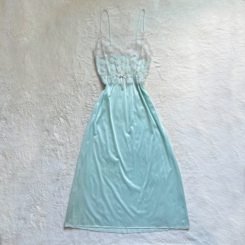 1980's seafoam lace negligee + bed jacket