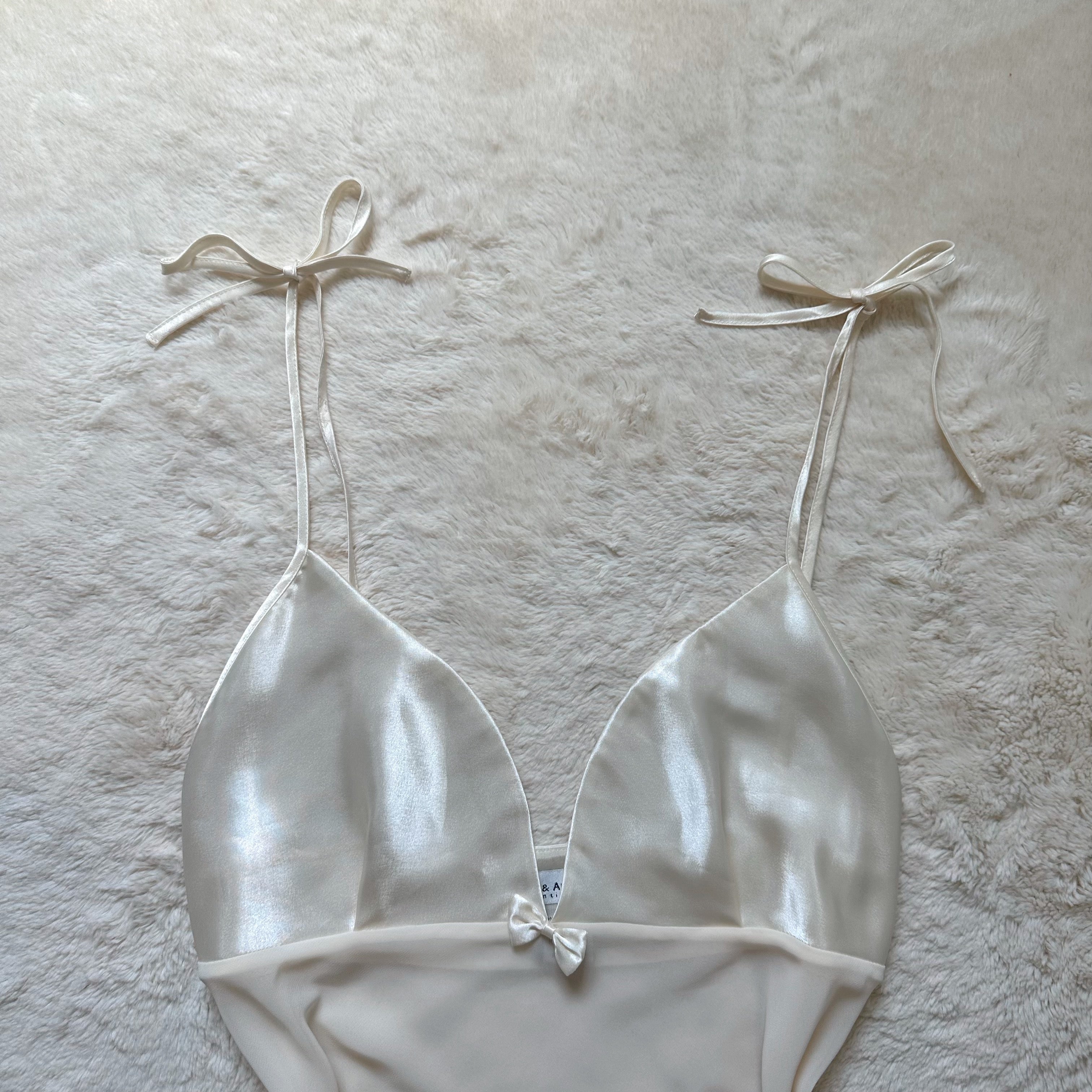 2000's ivory pearl camisole