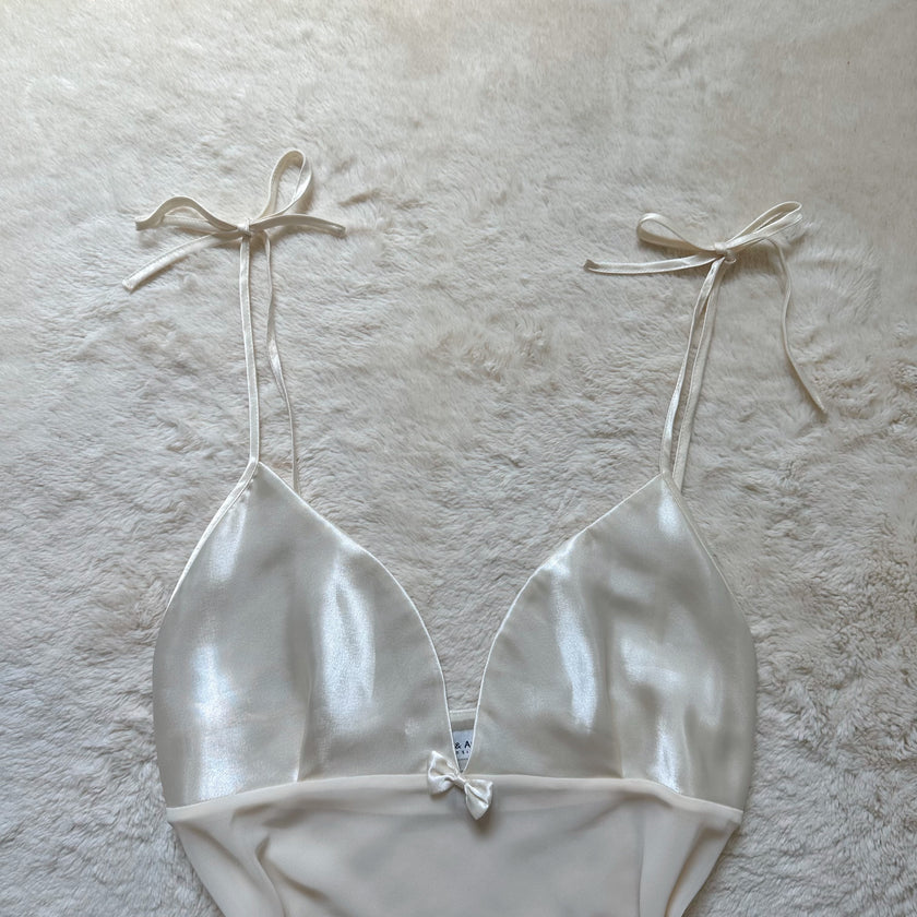 2000's ivory pearl camisole