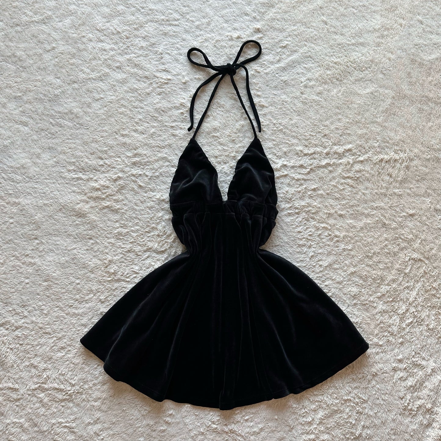 brandy melville europe exclusive velvet halter dress