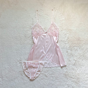 2000's petal princess lounge set