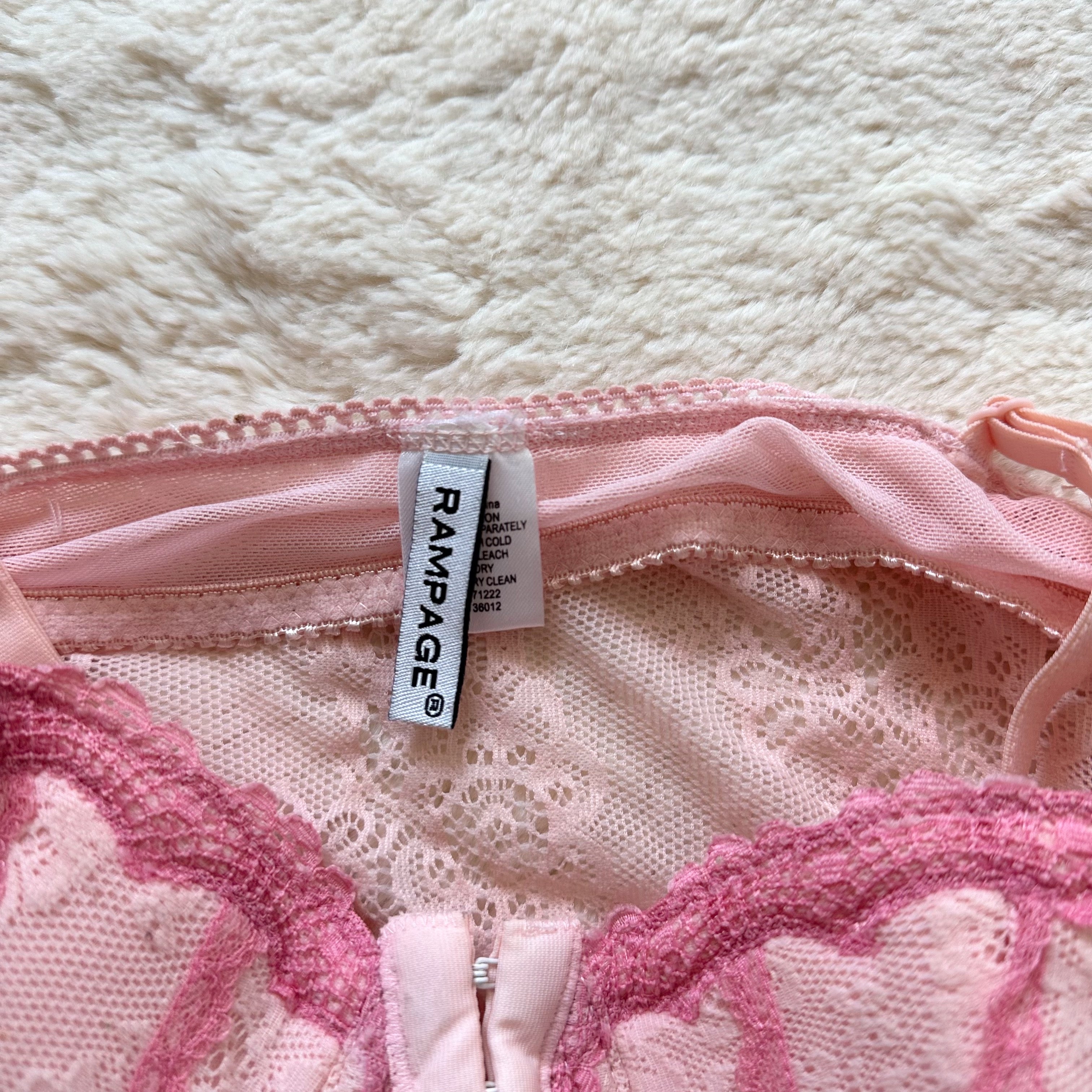 2000's blush seashell corset