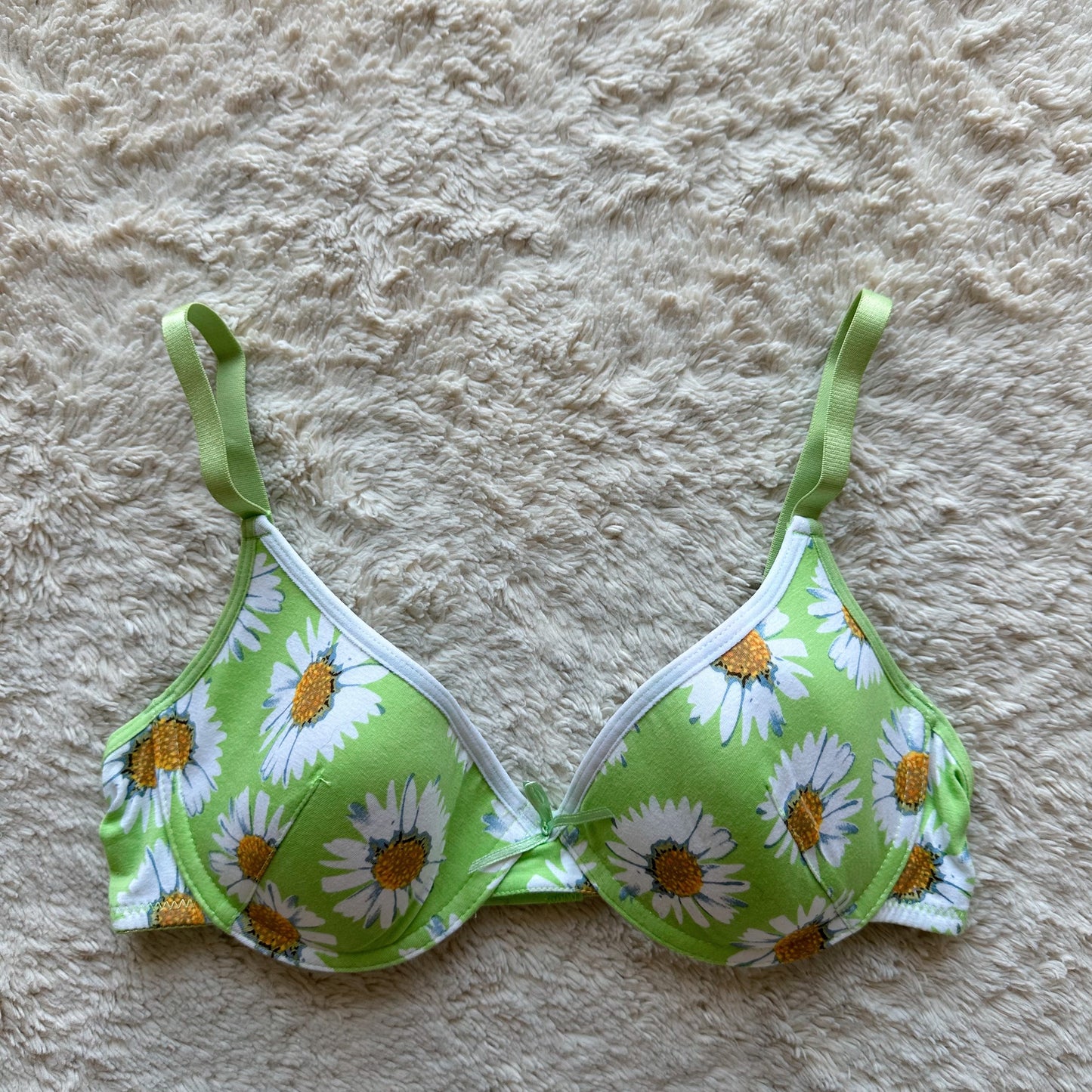 2000's green spring daisy bra set