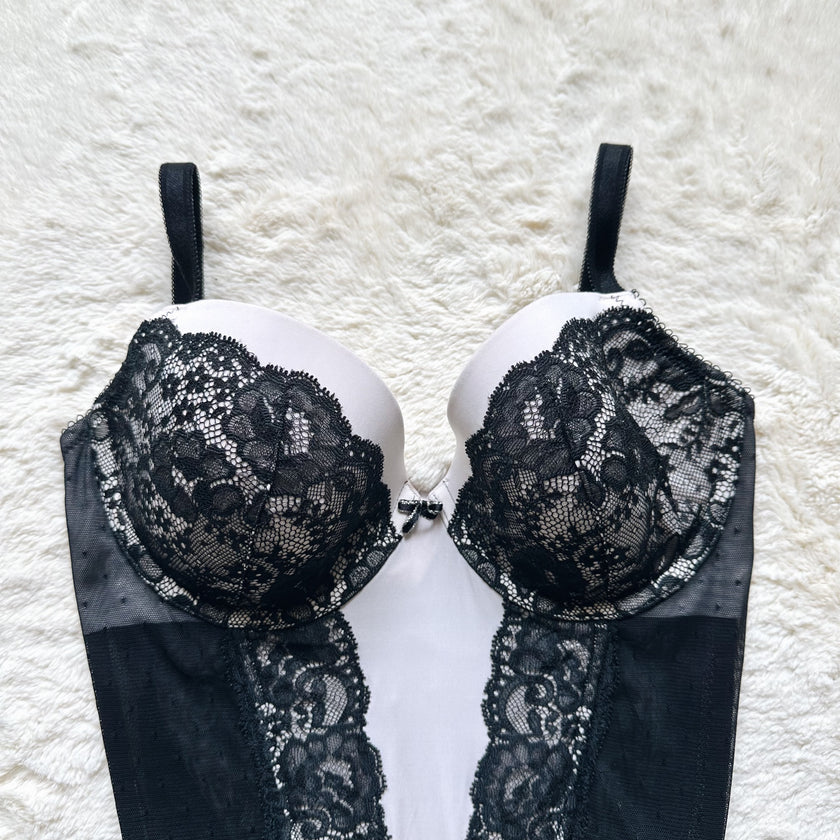 2011 obsidian lace bustier