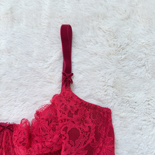 2016 merry merlot lace bra top