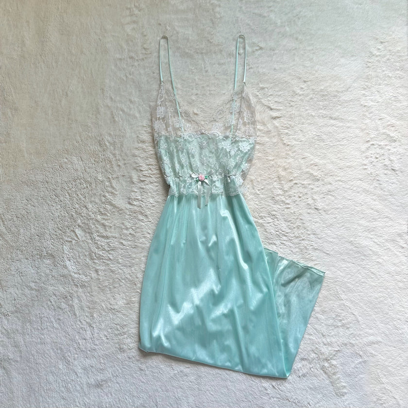 1980's seafoam lace negligee + bed jacket
