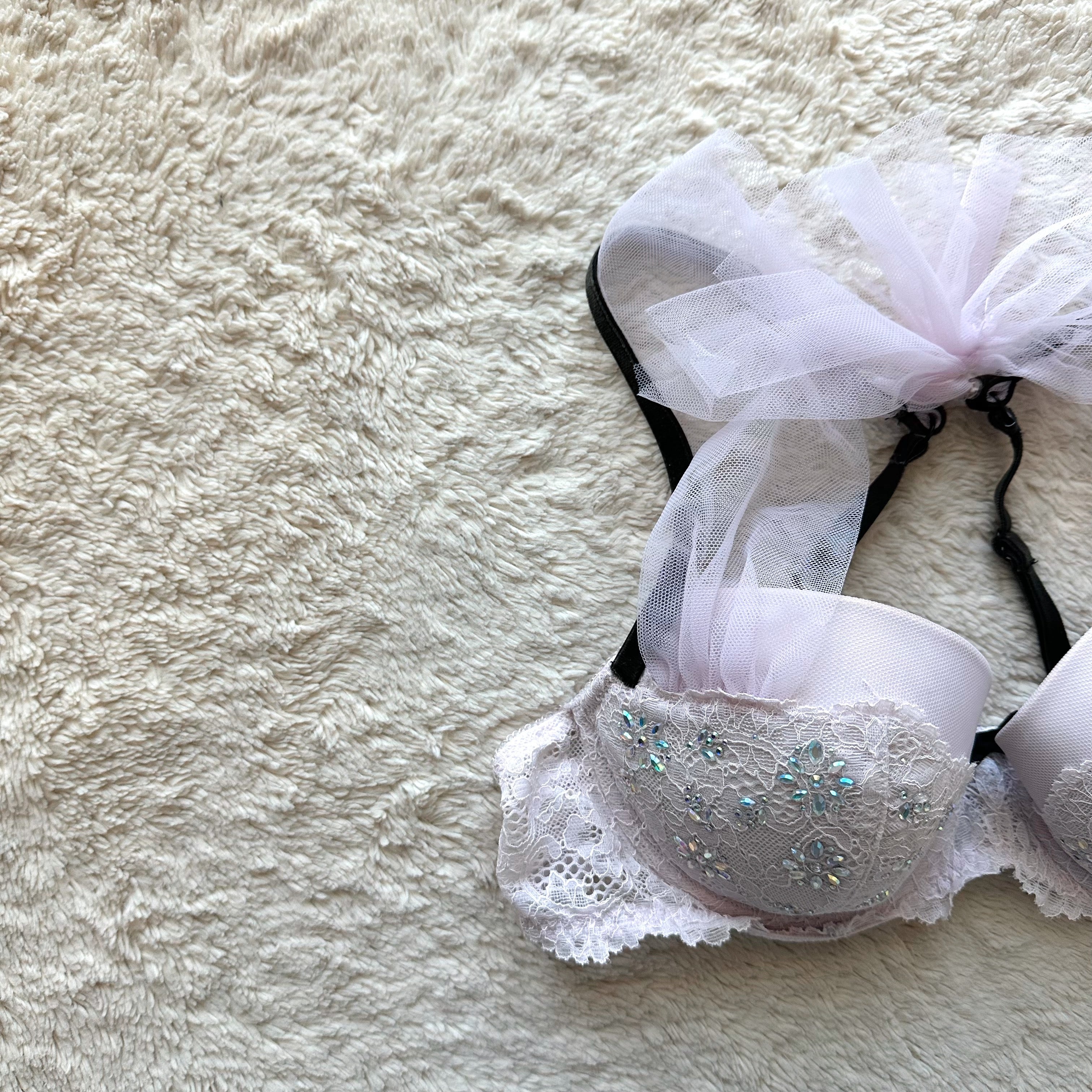 2014 rhinestone tulle vs fashion show bra