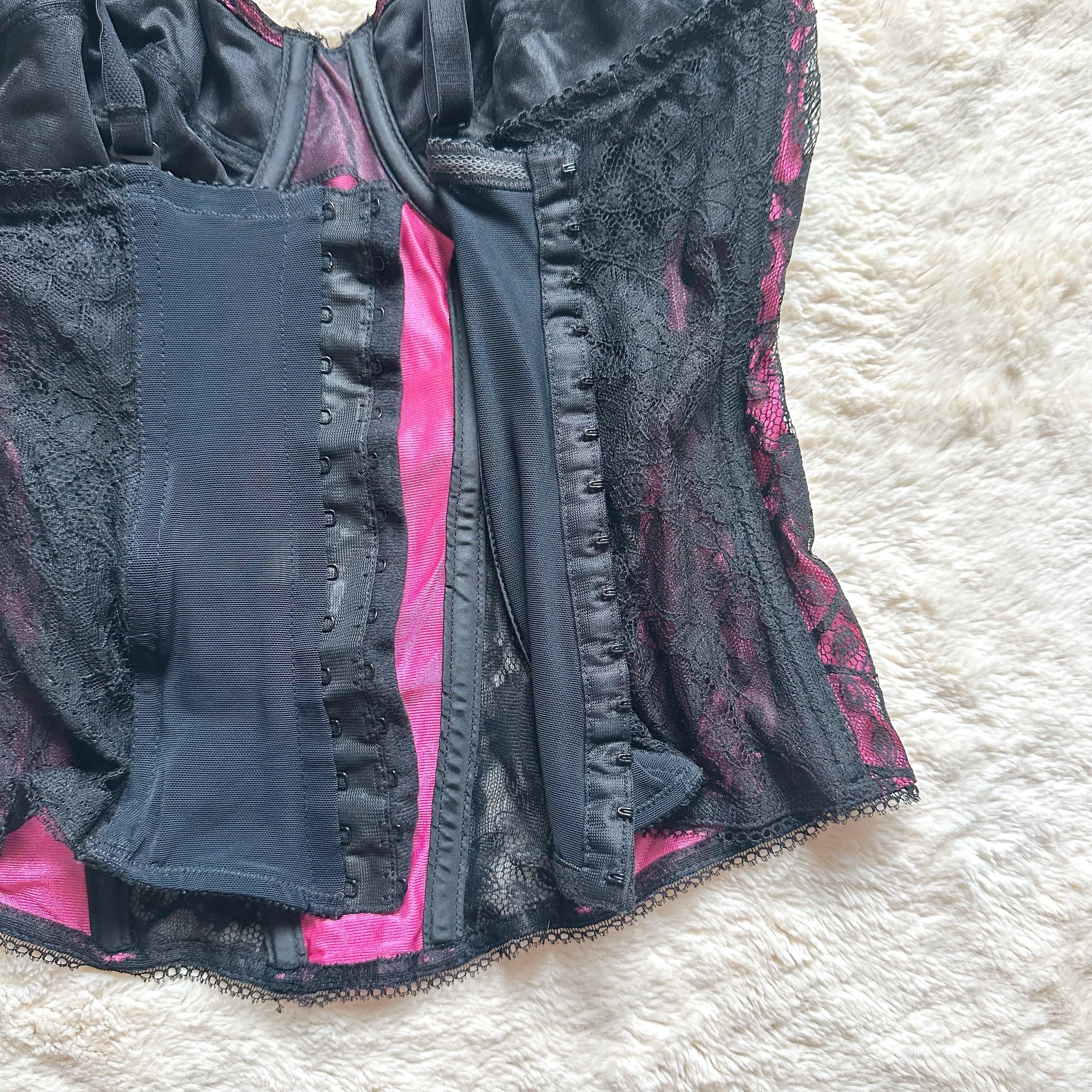 1980's berried lace bustier
