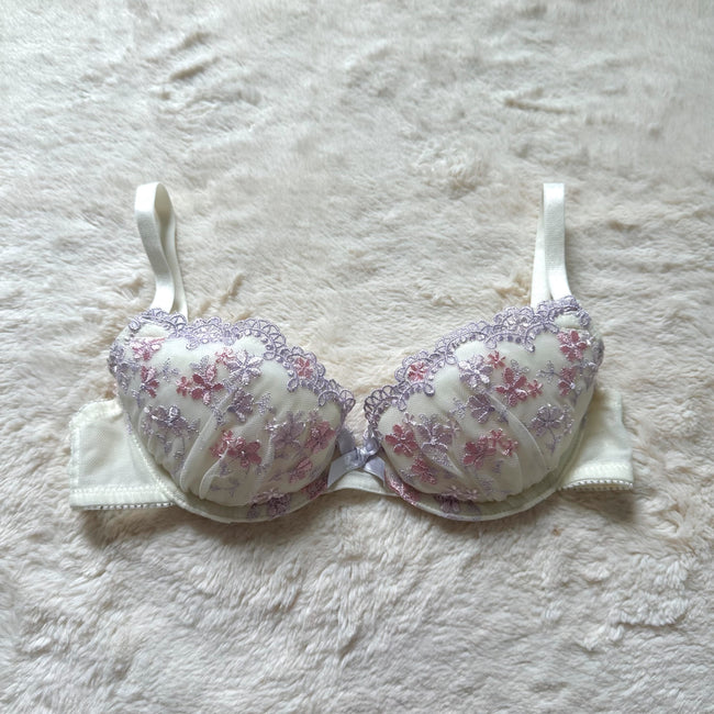 japanese brand blush lilac bra