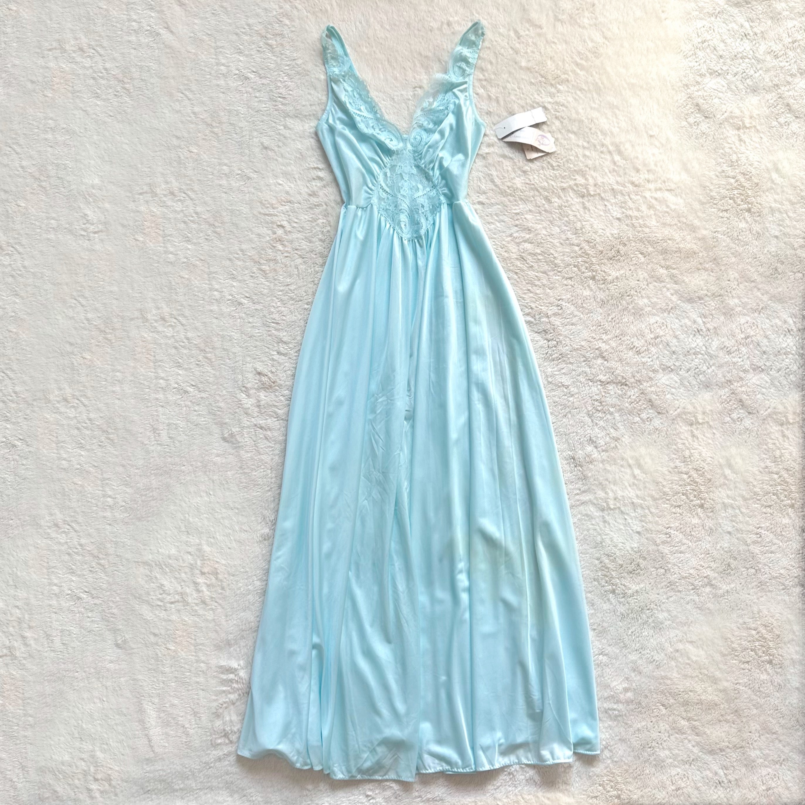 1990's blue blossom negligee