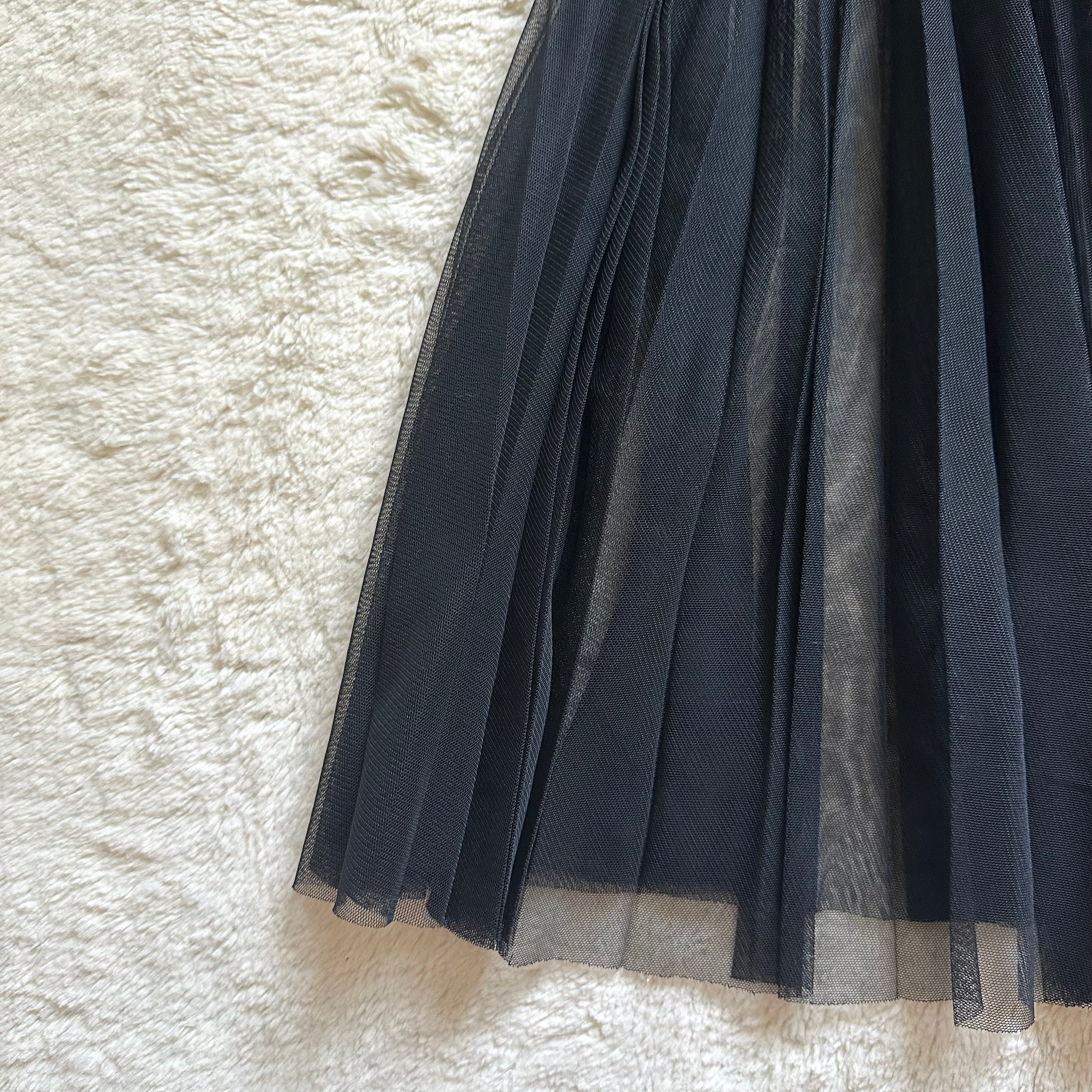 2010's noir waltz dress