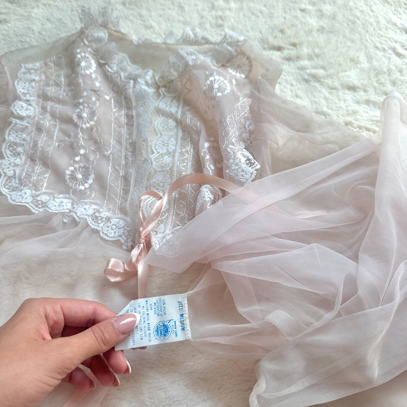 1980's rosebud lace nightgown