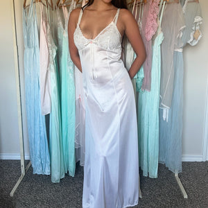 1980's rosette whisper negligee