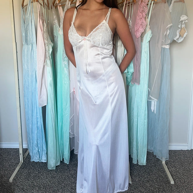 1980's rosette whisper negligee