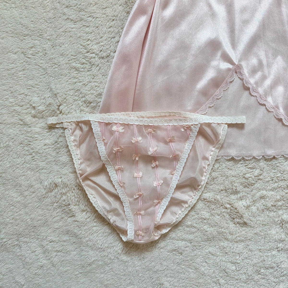 2000's petal princess lounge set