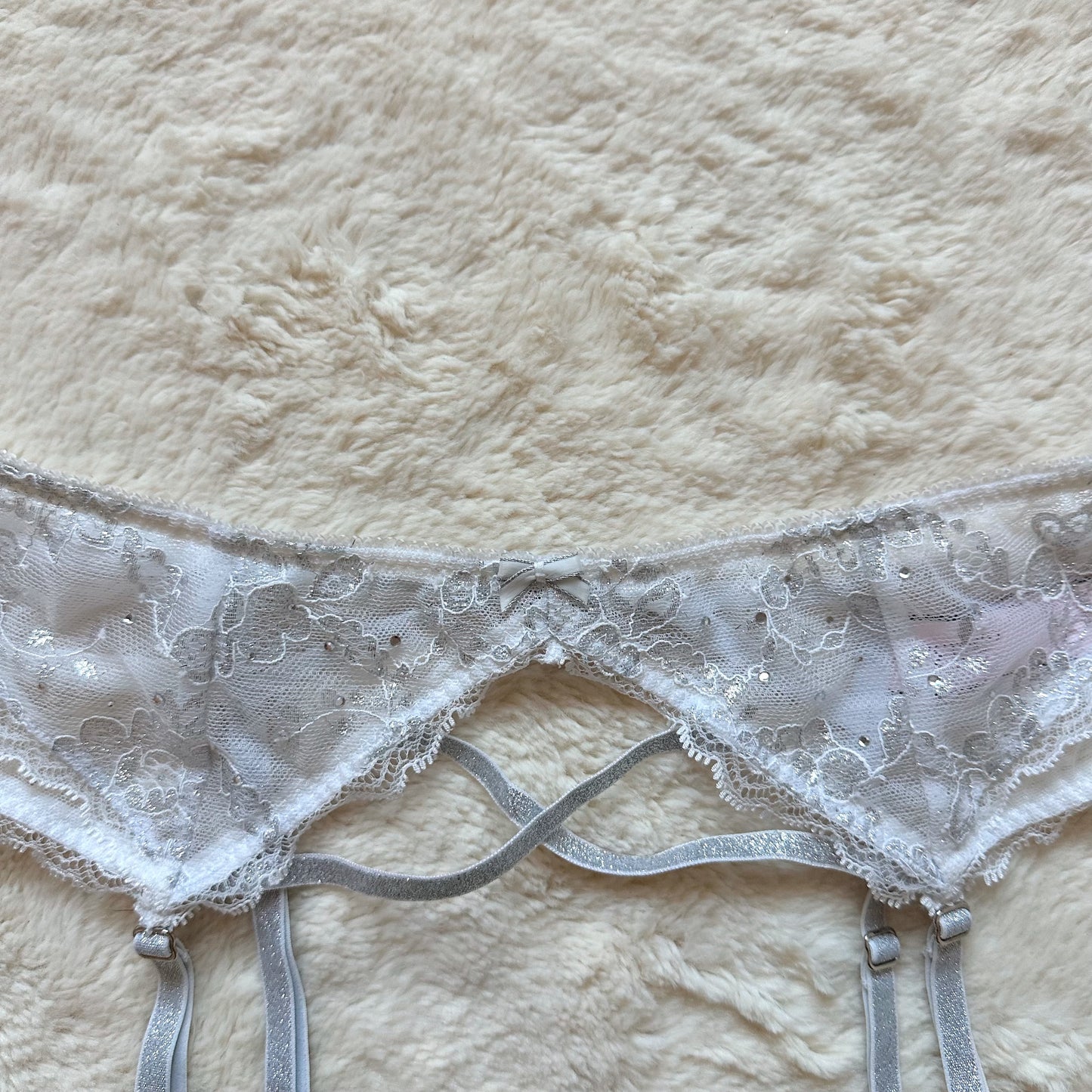 2015 frosted veil garter belt
