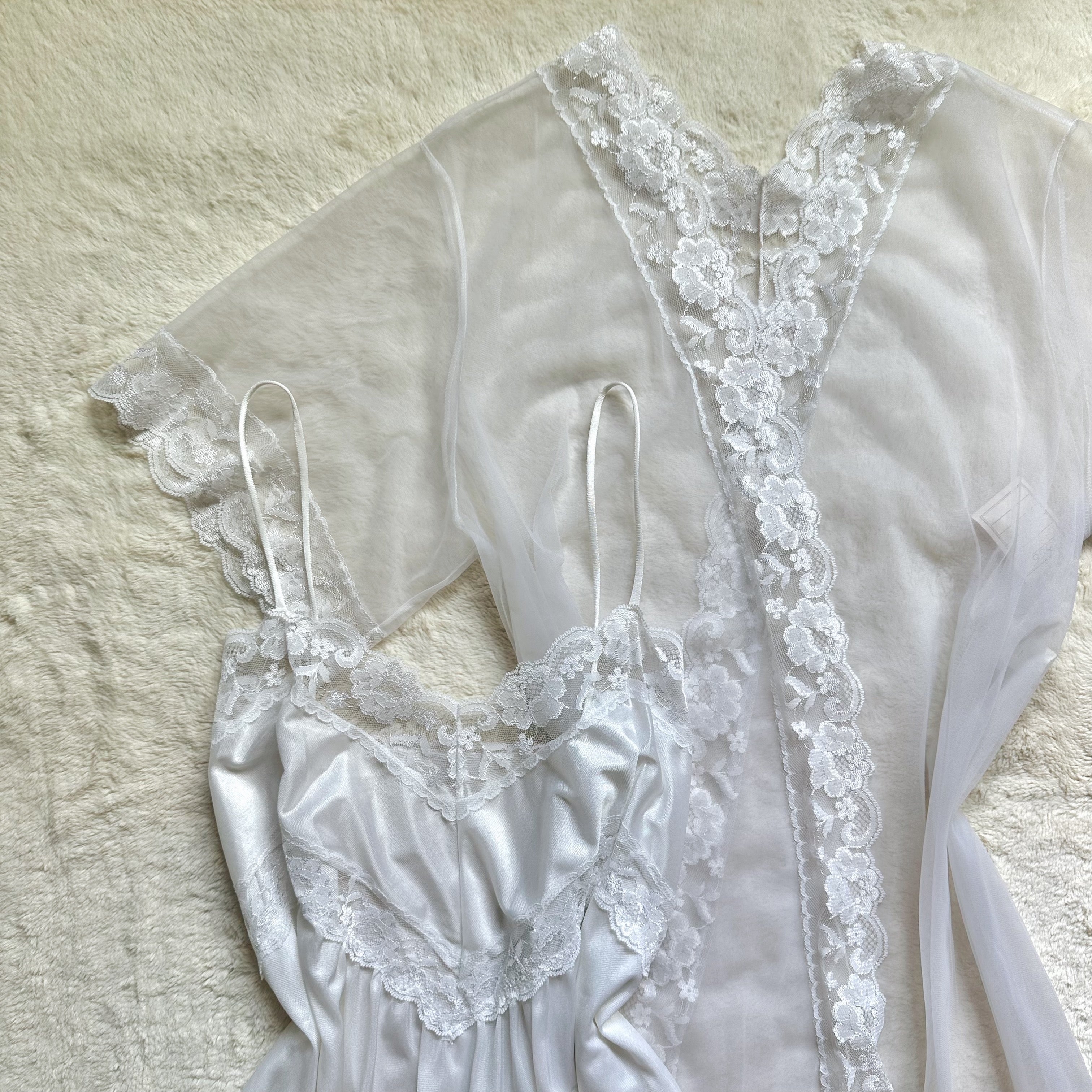 1980's honeymoon night lounge set
