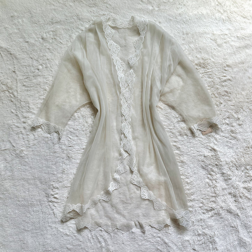 1980's something borrowed robe