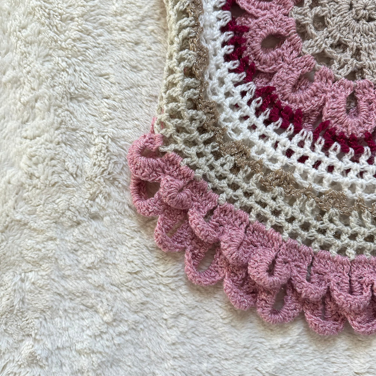 2000's crochet mandala top
